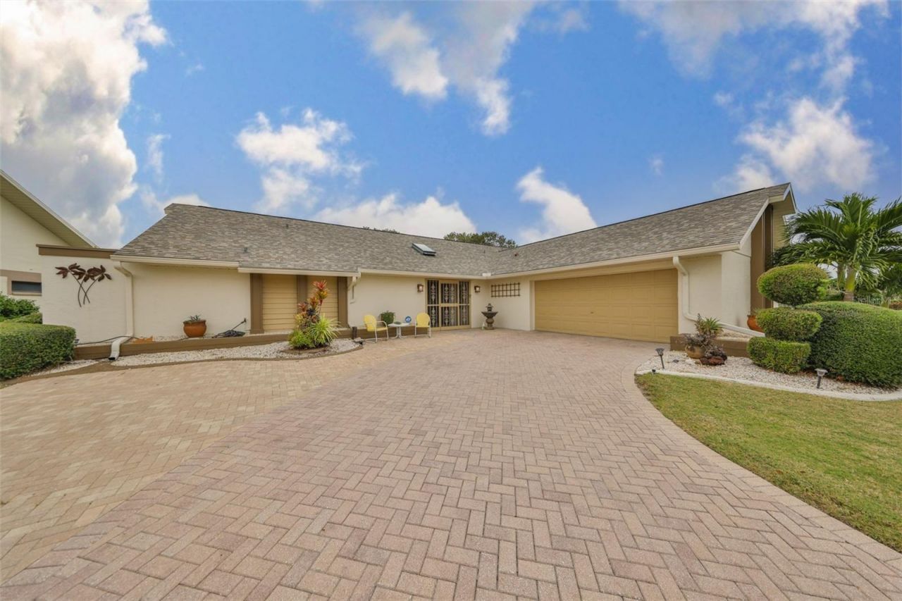 1928 E View Drive, Sun City Center, FL 33573 Photo