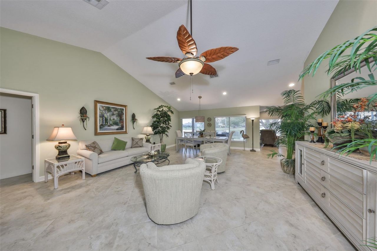 1928 E View Drive, Sun City Center, FL 33573 Photo