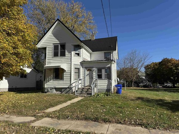 107 NW 7 Avenue, Oelwein, IA 50662