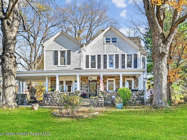 214 State Route 32 S , New Paltz, NY 12561