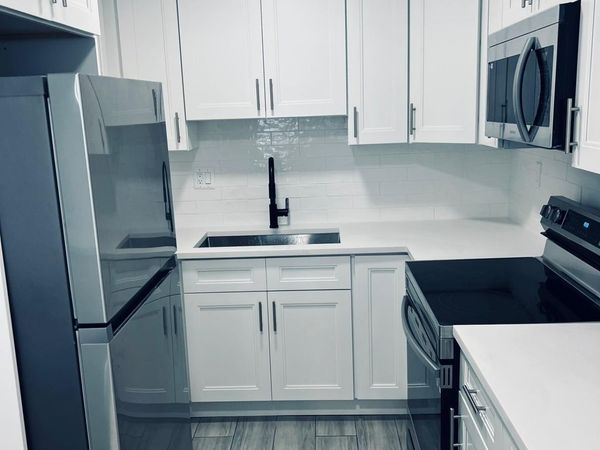 930 N 14 Court, Unit Apt 6, Hollywood, FL 33020