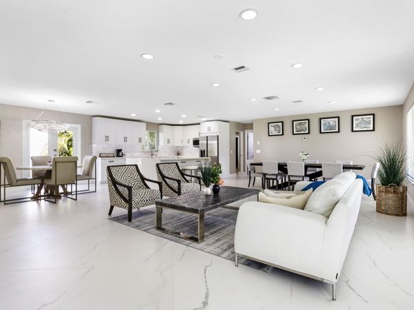 5200 Club Road, Haverhill, FL 33415