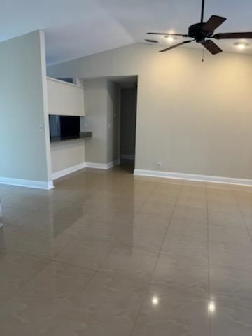 51 Mayfair Lane, Boynton Beach, FL 33426 Photo