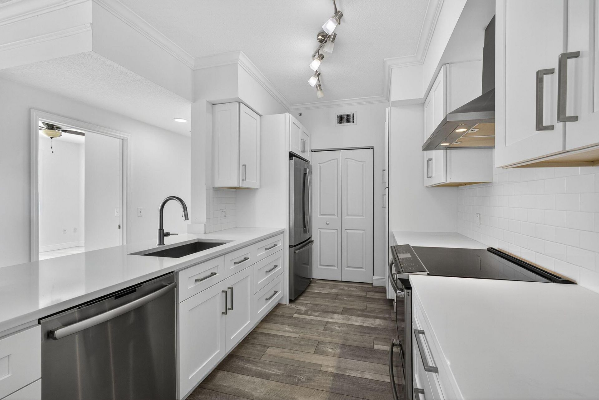 5301 Myrtlewood Circle E, Palm Beach Gardens, FL 33418 Photo