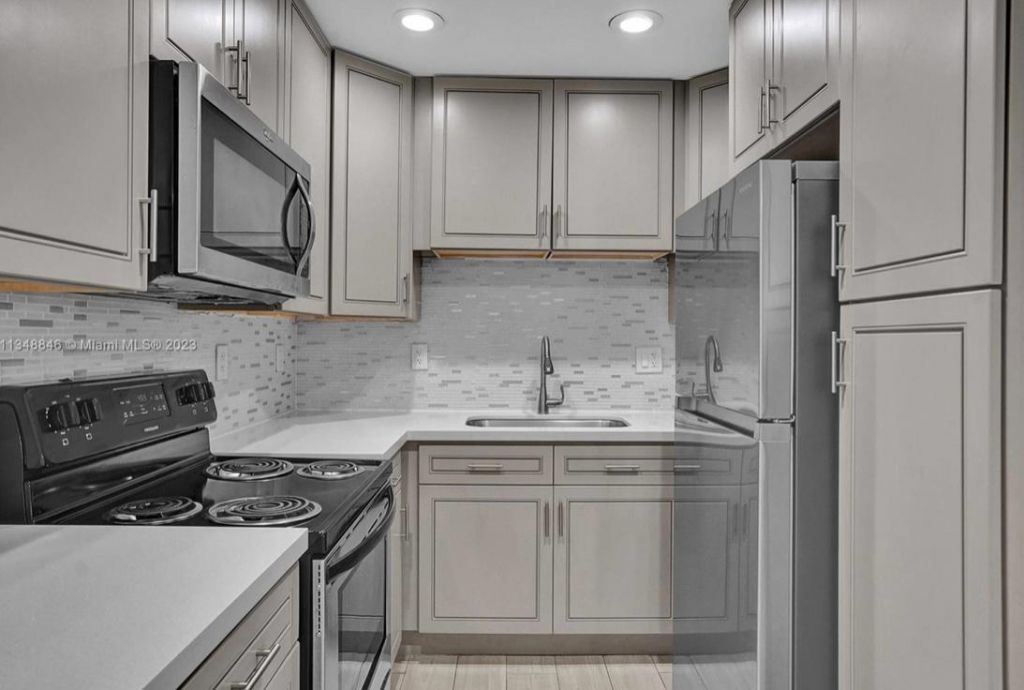 930 N 14 Court, Unit Apt 12, Hollywood, FL 33020 Photo