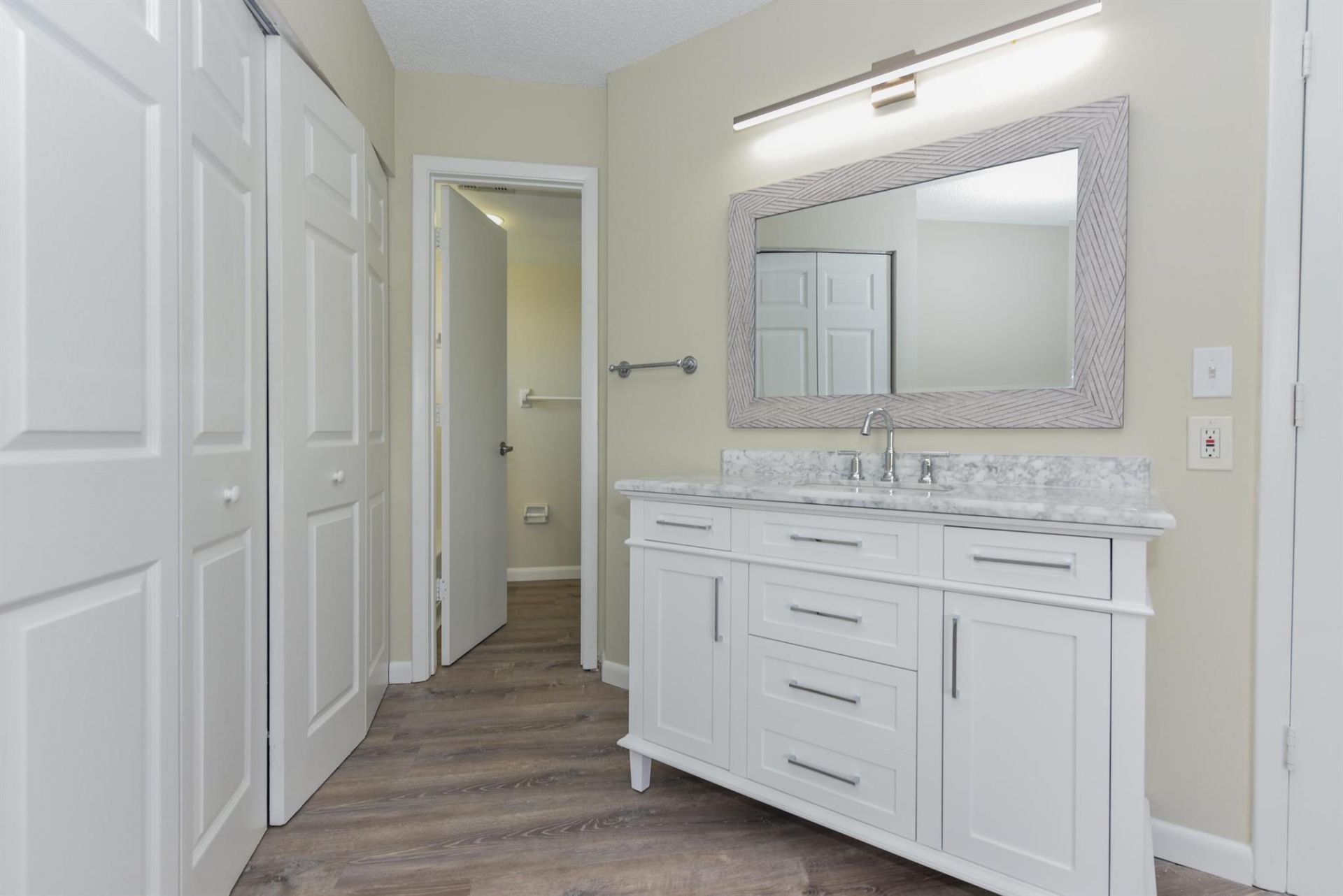 1531 SE Royal Green Circle, Unit 202, Port Saint Lucie, FL 34952 Photo