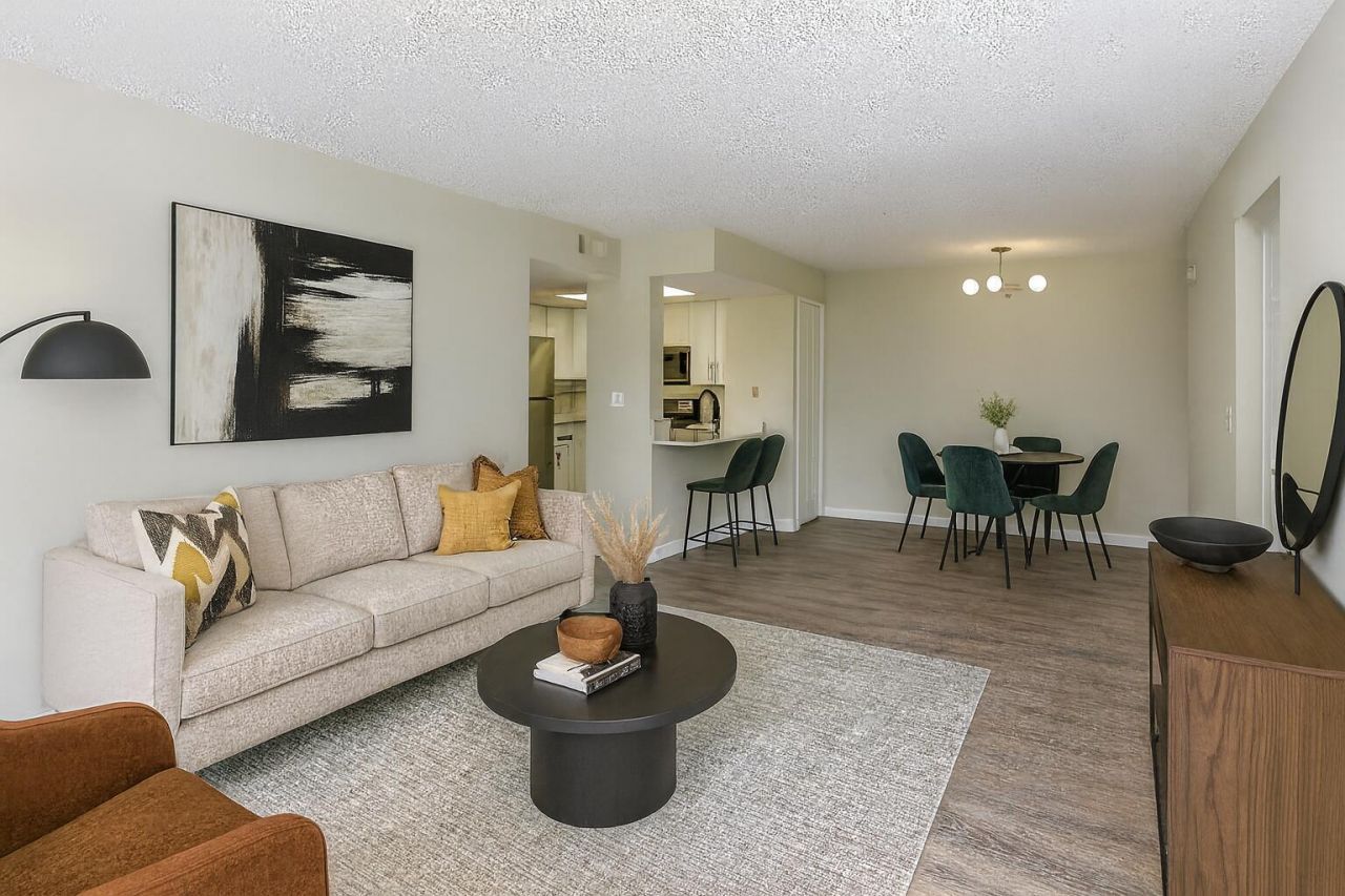 1531 SE Royal Green Circle, Unit 202, Port Saint Lucie, FL 34952 Photo