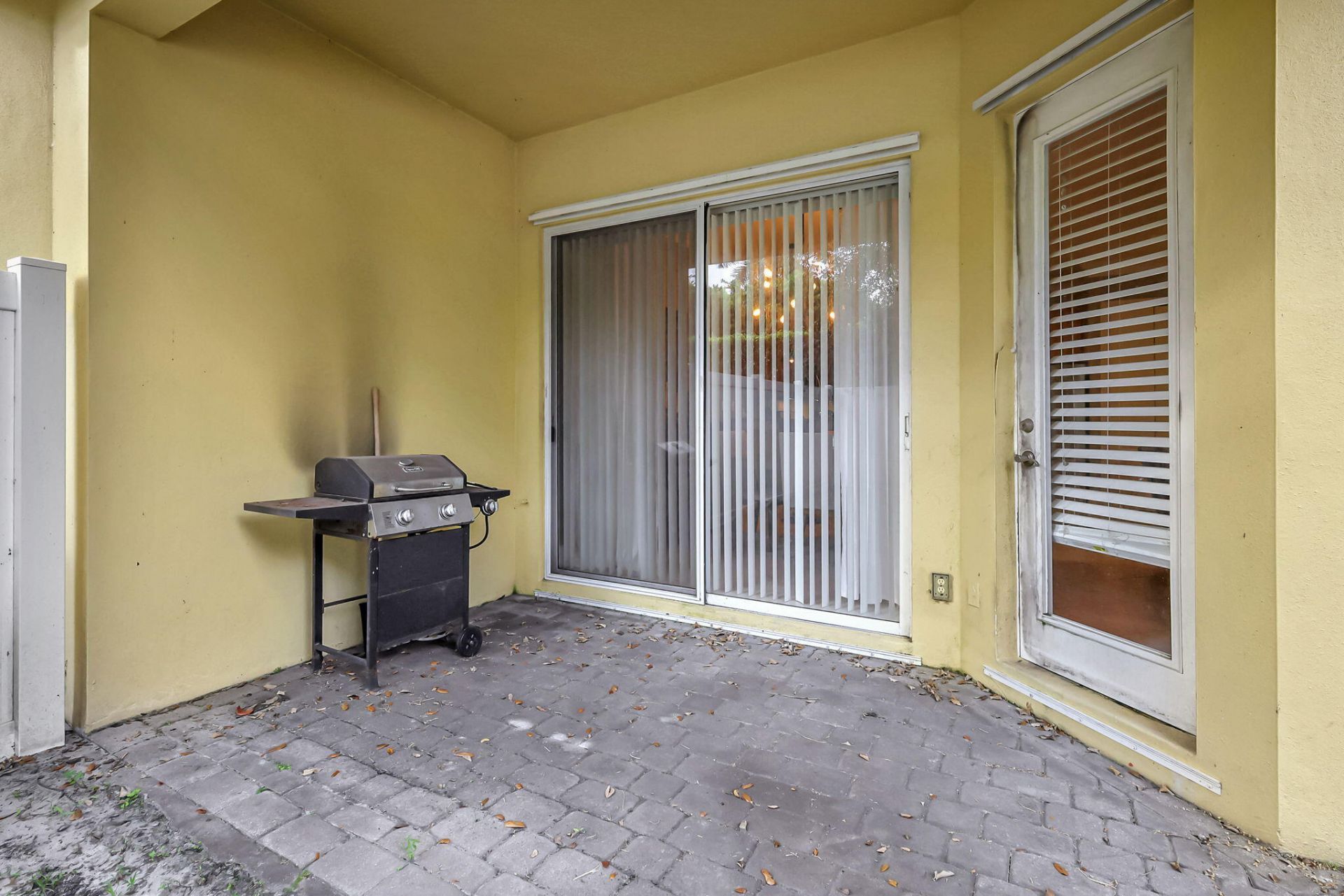 6099 NW Helmsdale Way, Port Saint Lucie, FL 34983 Photo