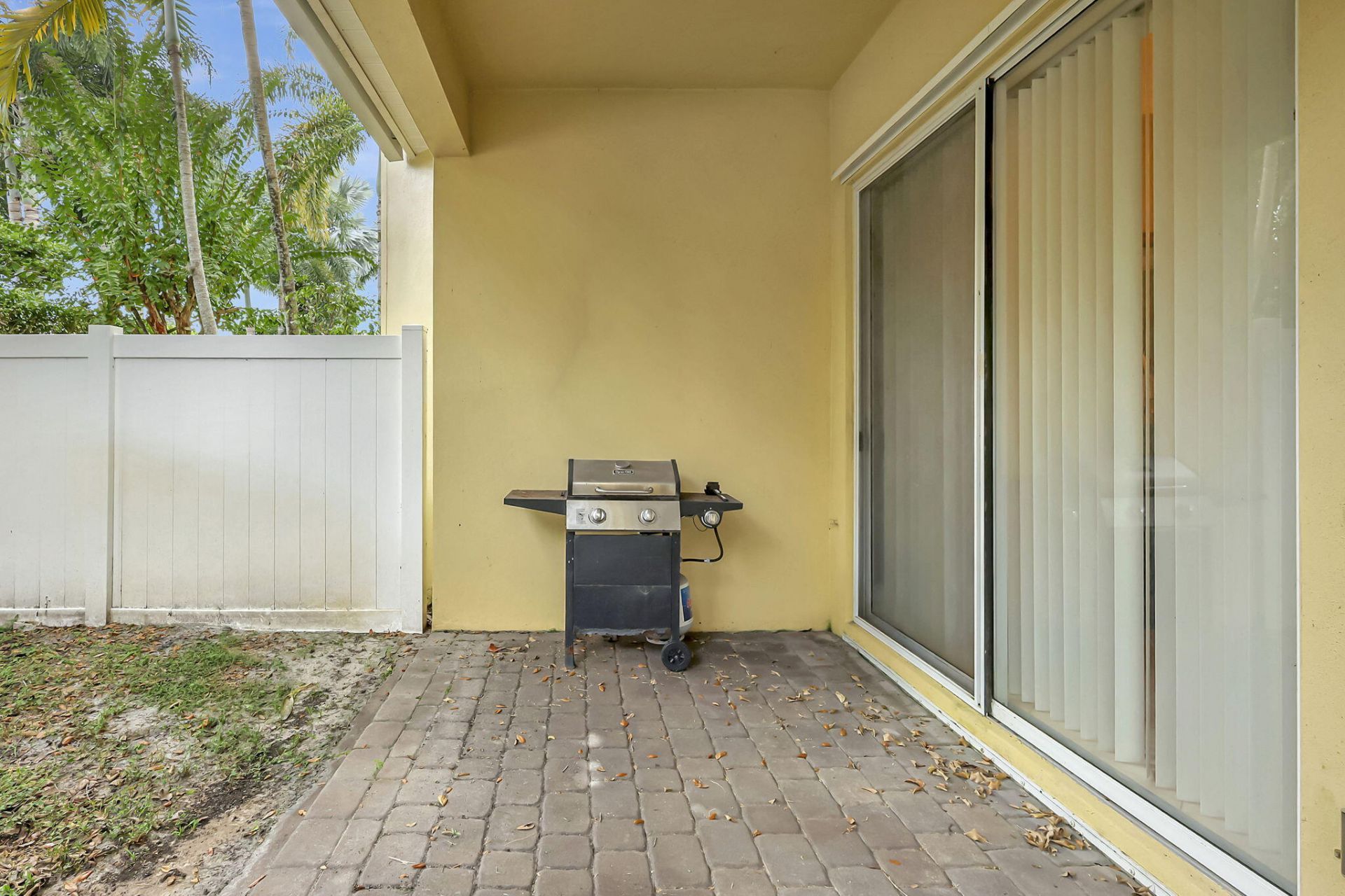 6099 NW Helmsdale Way, Port Saint Lucie, FL 34983 Photo