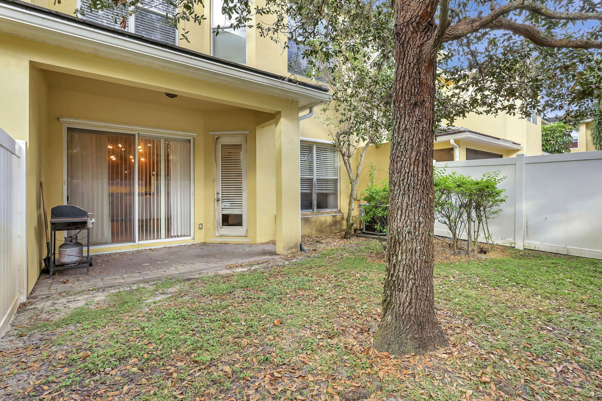 6099 NW Helmsdale Way, Port Saint Lucie, FL 34983 Photo