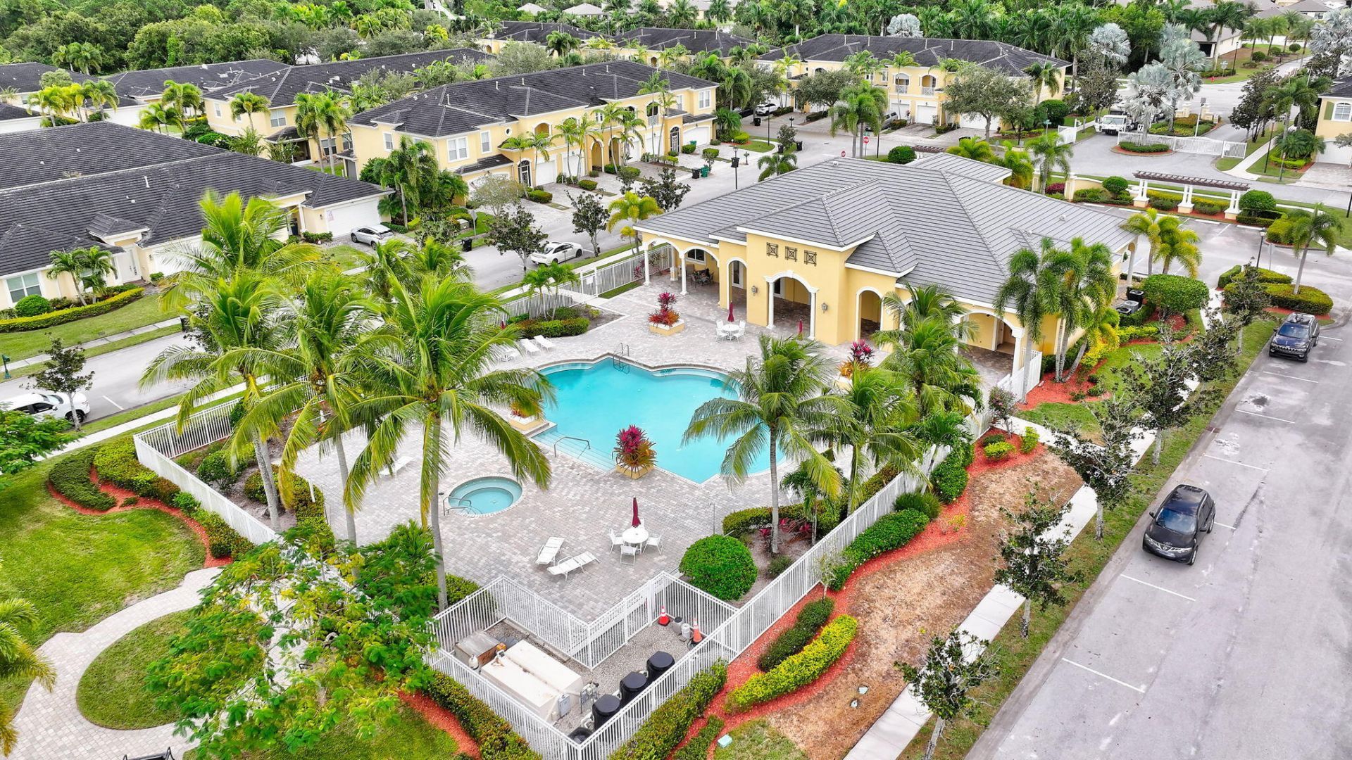 6099 NW Helmsdale Way, Port Saint Lucie, FL 34983 Photo