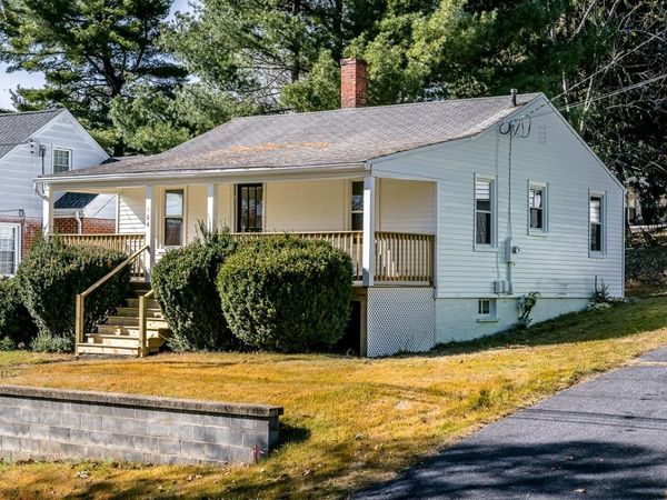 106 GRUBERT AVE, STAUNTON, VA 24401