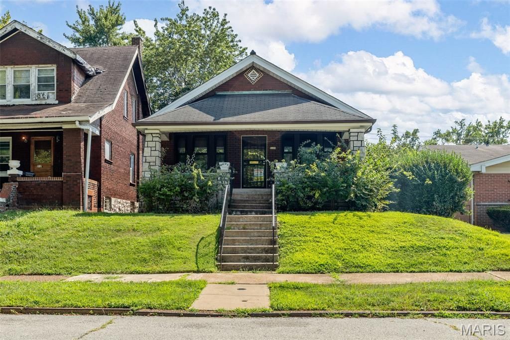 5130 Labadie Avenue, Saint Louis, MO 63115 Main Photo