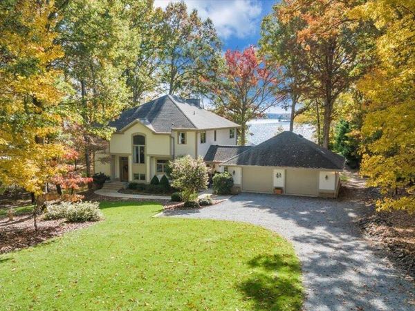 190 Tranquility RD, Moneta, VA 24121