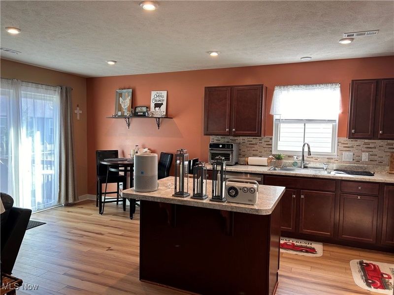 109 Beaver Creek Trail, Amherst, OH 44001 Photo 6