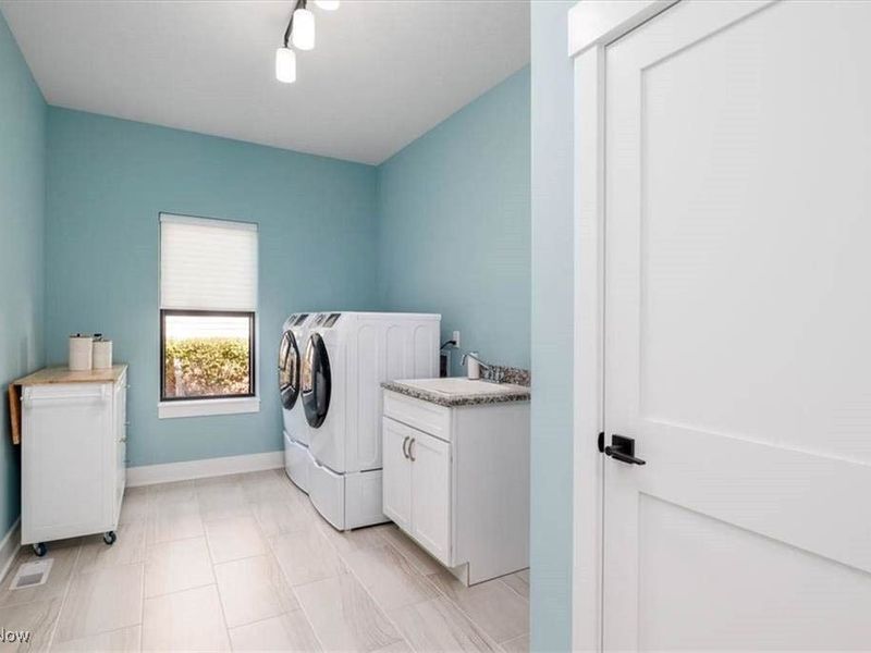 34345 Giovanni Avenue, Willoughby Hills, OH 44094 Photo 18