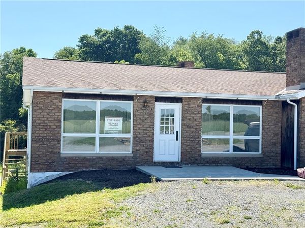 766 N Pike Rd, Cabot, PA 16023