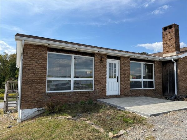 766 N Pike Rd, Cabot, PA 16023