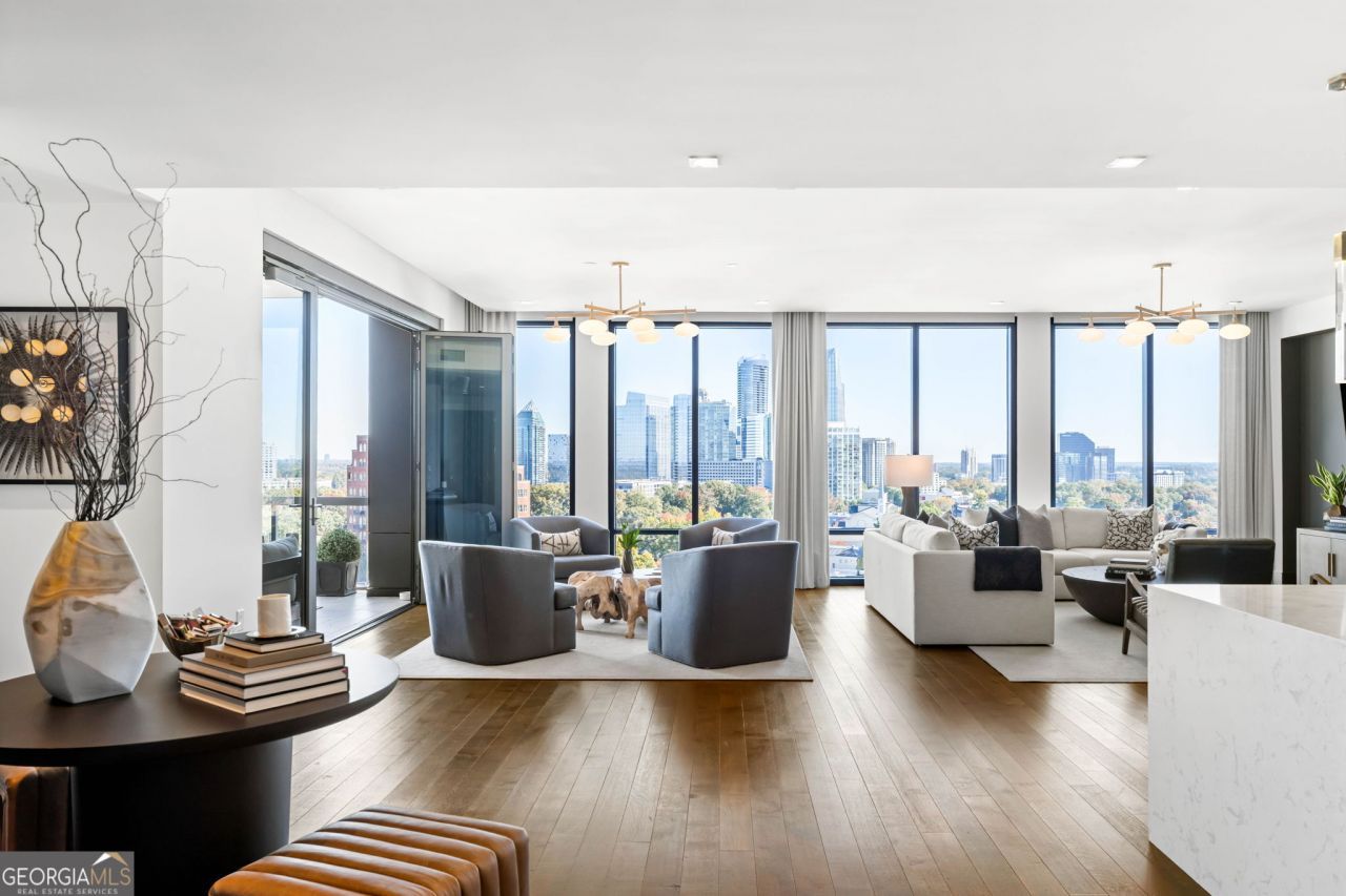 3107 Peachtree Road Ne, Unit 1402, Atlanta, GA 30305 Main Photo