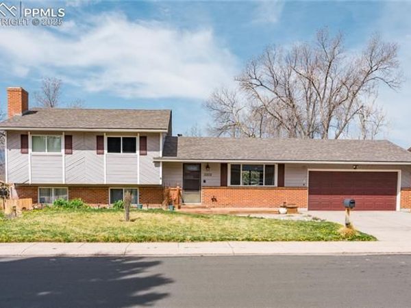 2202 Greenwich Circle, Colorado Springs, CO 80909