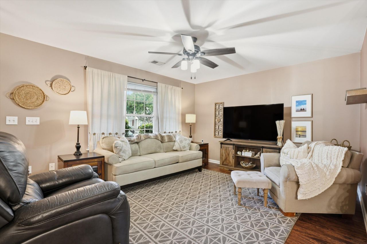 3102 Poplar Grove Place Photo 6