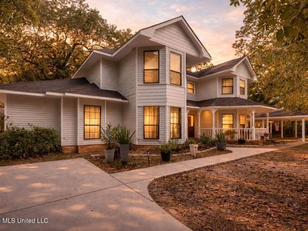 1613 Fairhaven Drive, Gautier, MS 39553