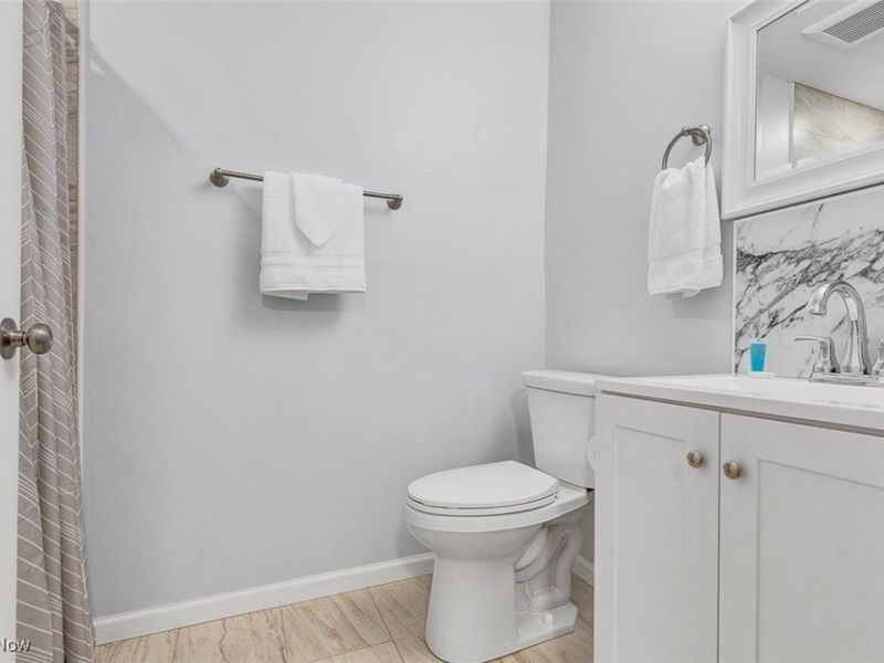 2257 Grandview Avenue, Unit 3, Cleveland Heights, OH 44106 Photo 12