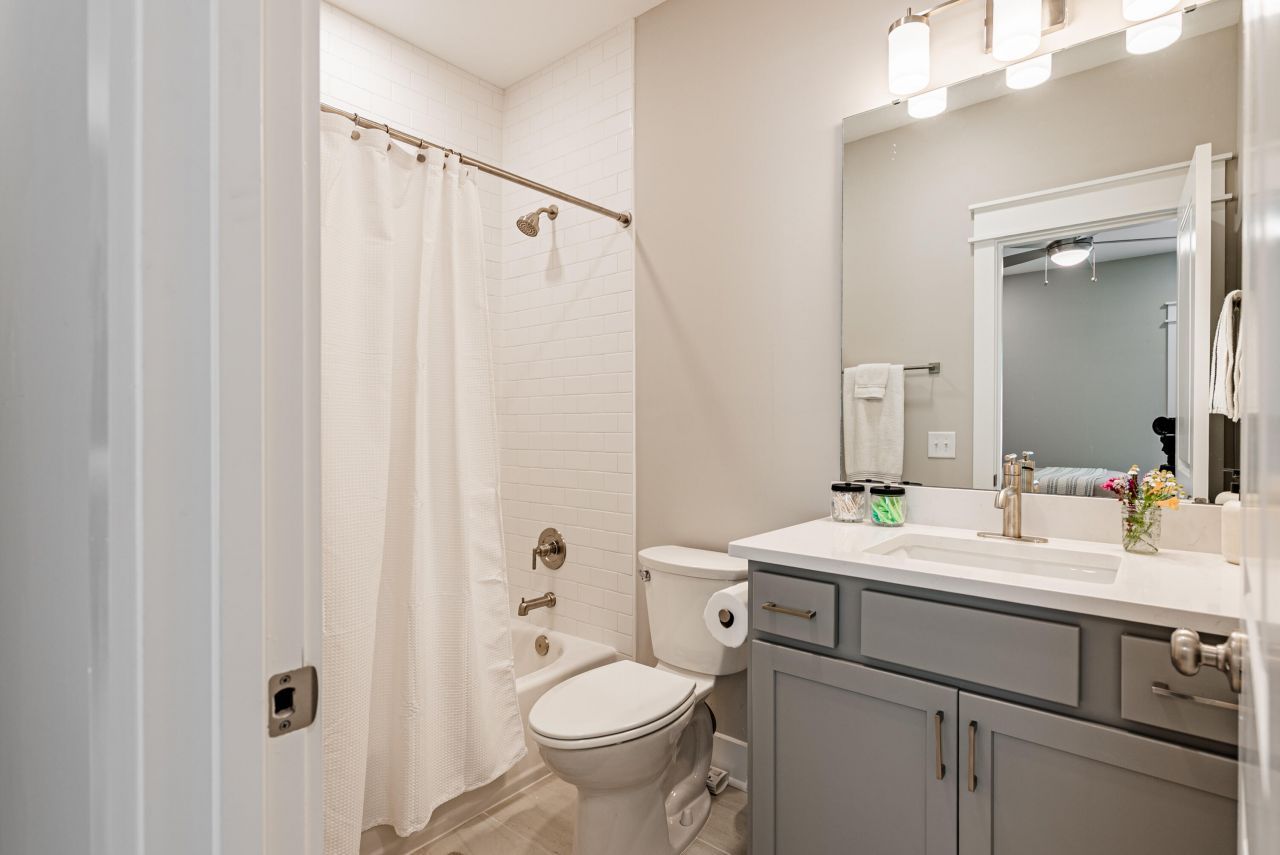 4213 Royal Harbor Road Photo 48