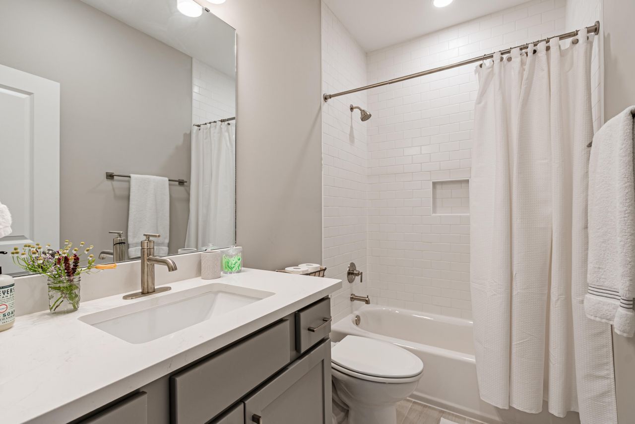 4213 Royal Harbor Road Photo 56