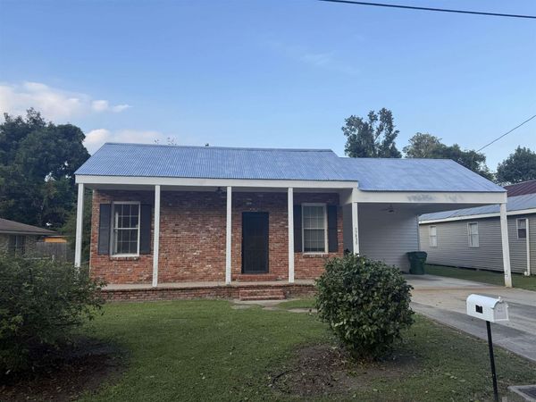 57830 Trosclair St, Plaquemine, LA 70764