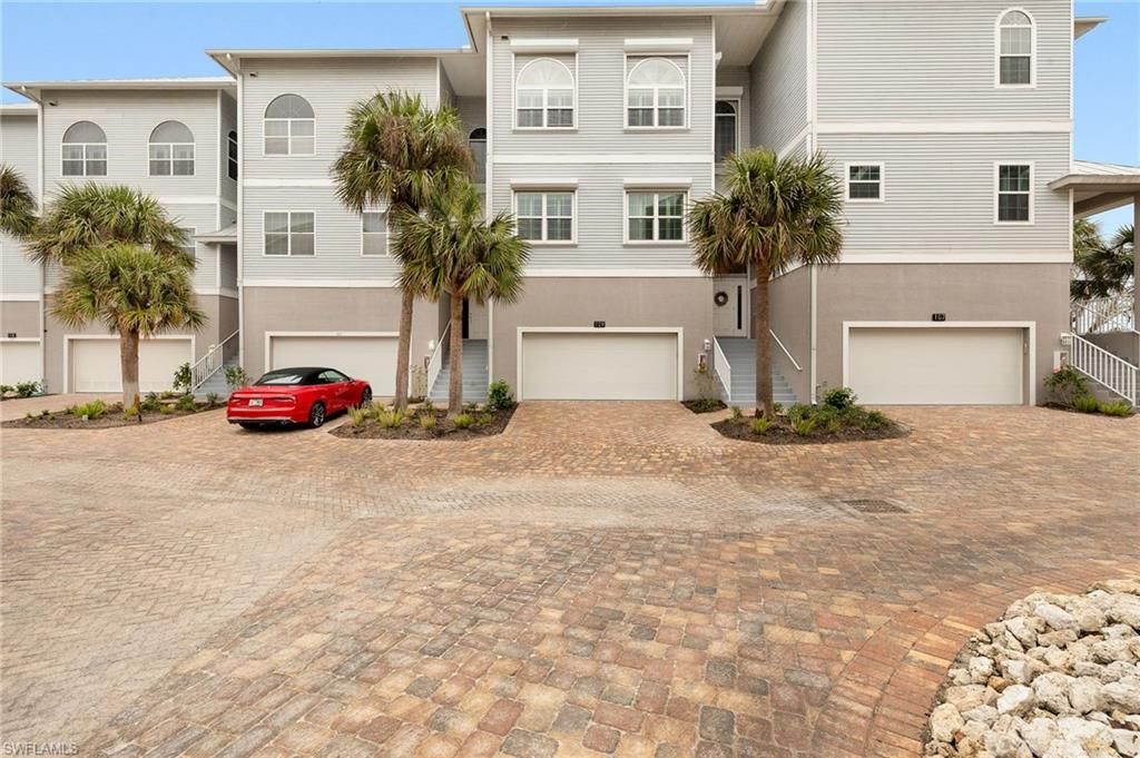 109 Barefoot Cir, Unit 22, Bonita Springs, FL 34134 Photo
