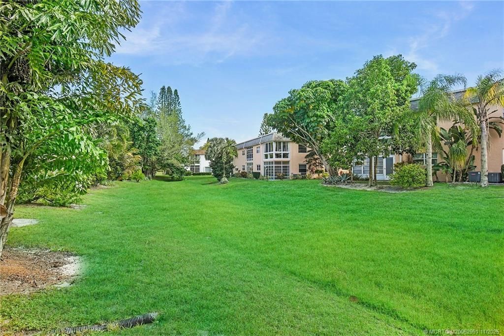 2950 SE Ocean Boulevard, Unit 35-5, Stuart, FL 34996 Photo