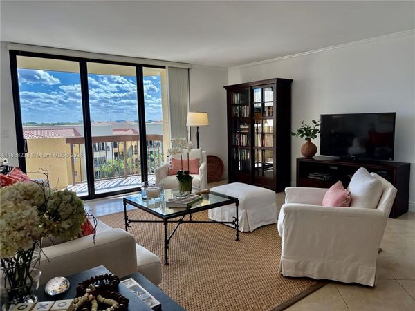 600 Biltmore Way, Unit 718, Coral Gables, FL 33134