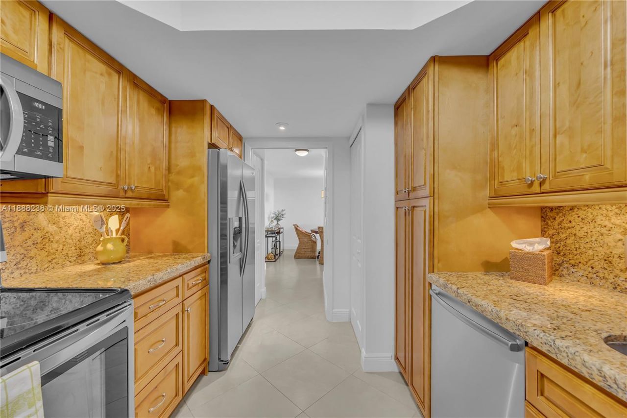 600 Biltmore Way, Unit 718, Coral Gables, FL 33134 Photo