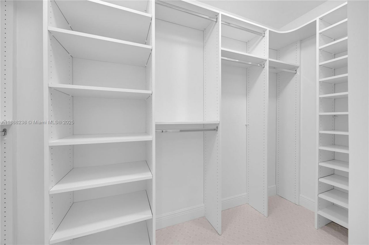 600 Biltmore Way, Unit 718, Coral Gables, FL 33134 Photo