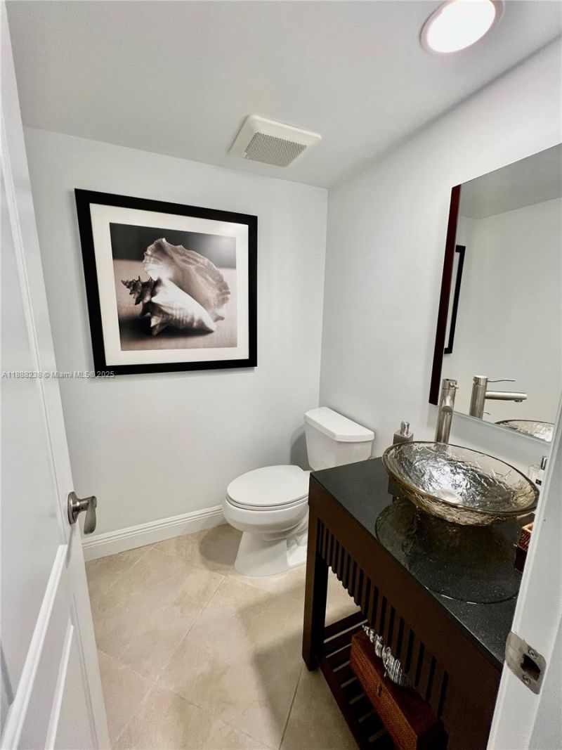 600 Biltmore Way, Unit 718, Coral Gables, FL 33134 Photo