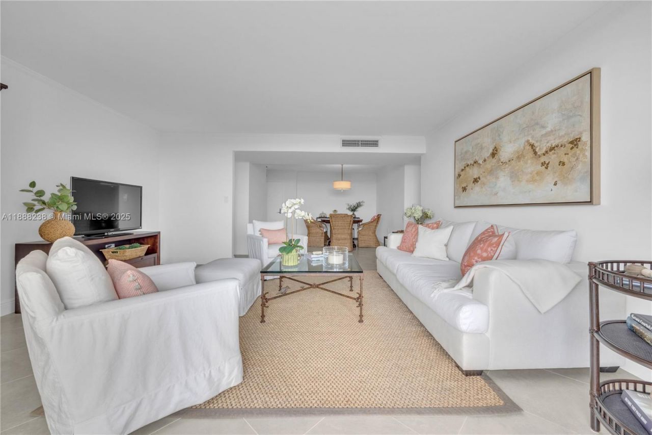 600 Biltmore Way, Unit 718, Coral Gables, FL 33134 Photo