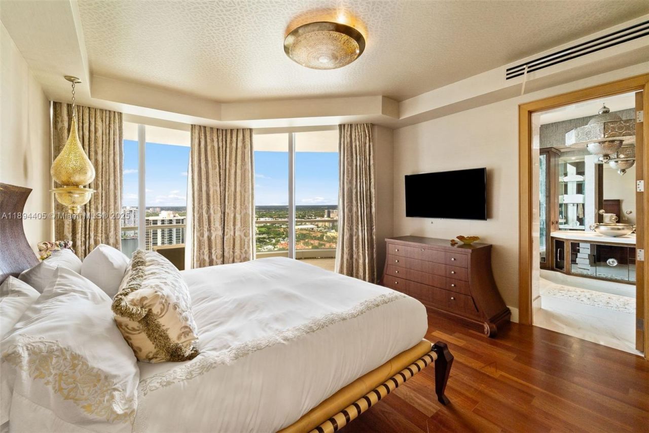 7000 Island Blvd, Unit PH-02, Aventura, FL 33160 Photo