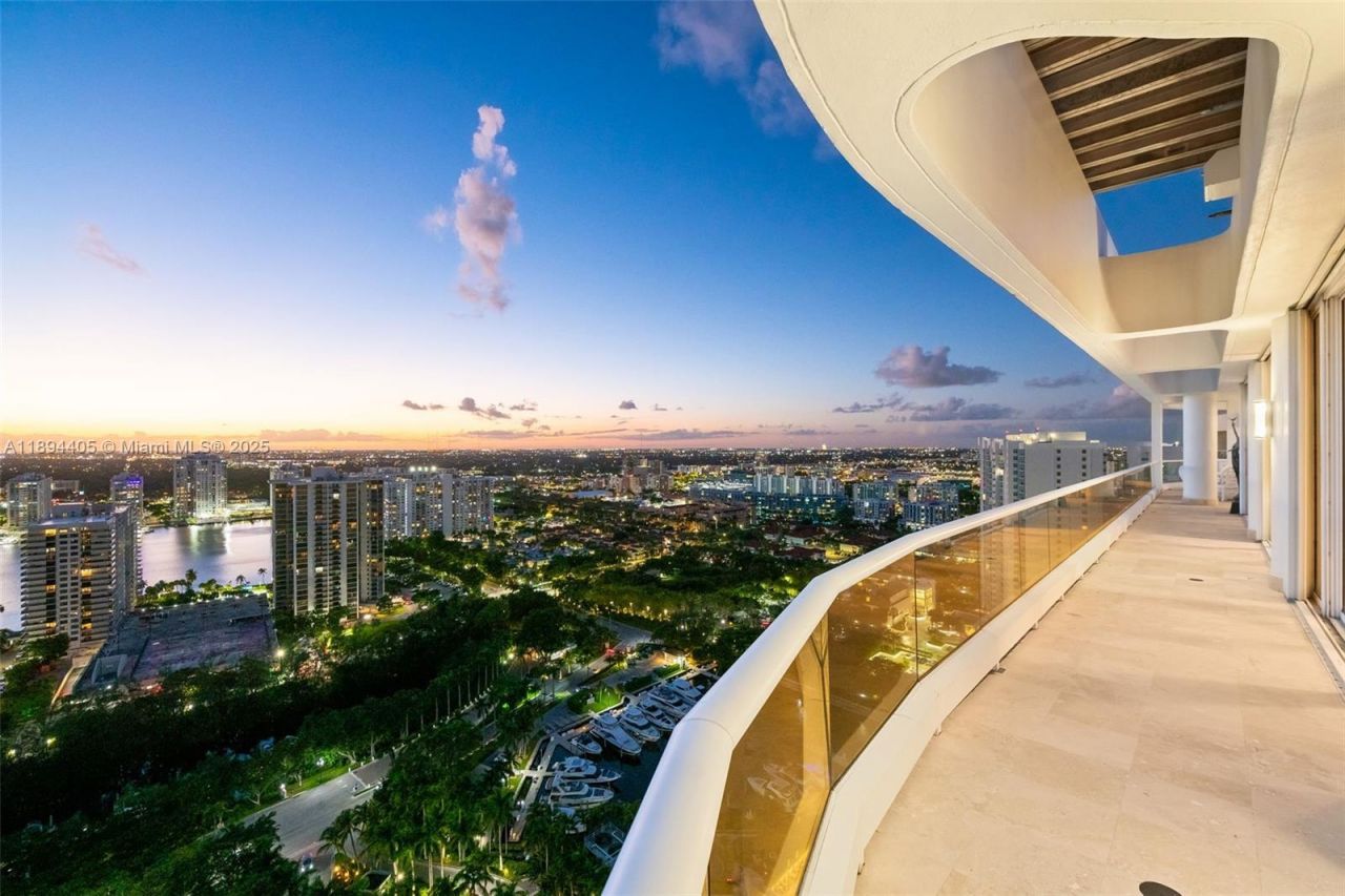 7000 Island Blvd, Unit PH-02, Aventura, FL 33160 Photo