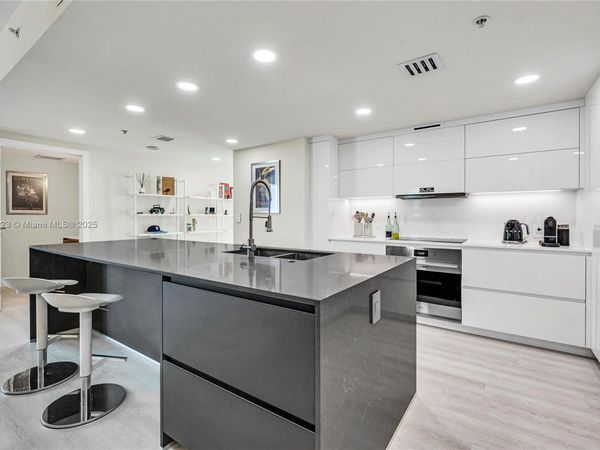 665 NE 25th St, Unit 2301, Miami, FL 33137