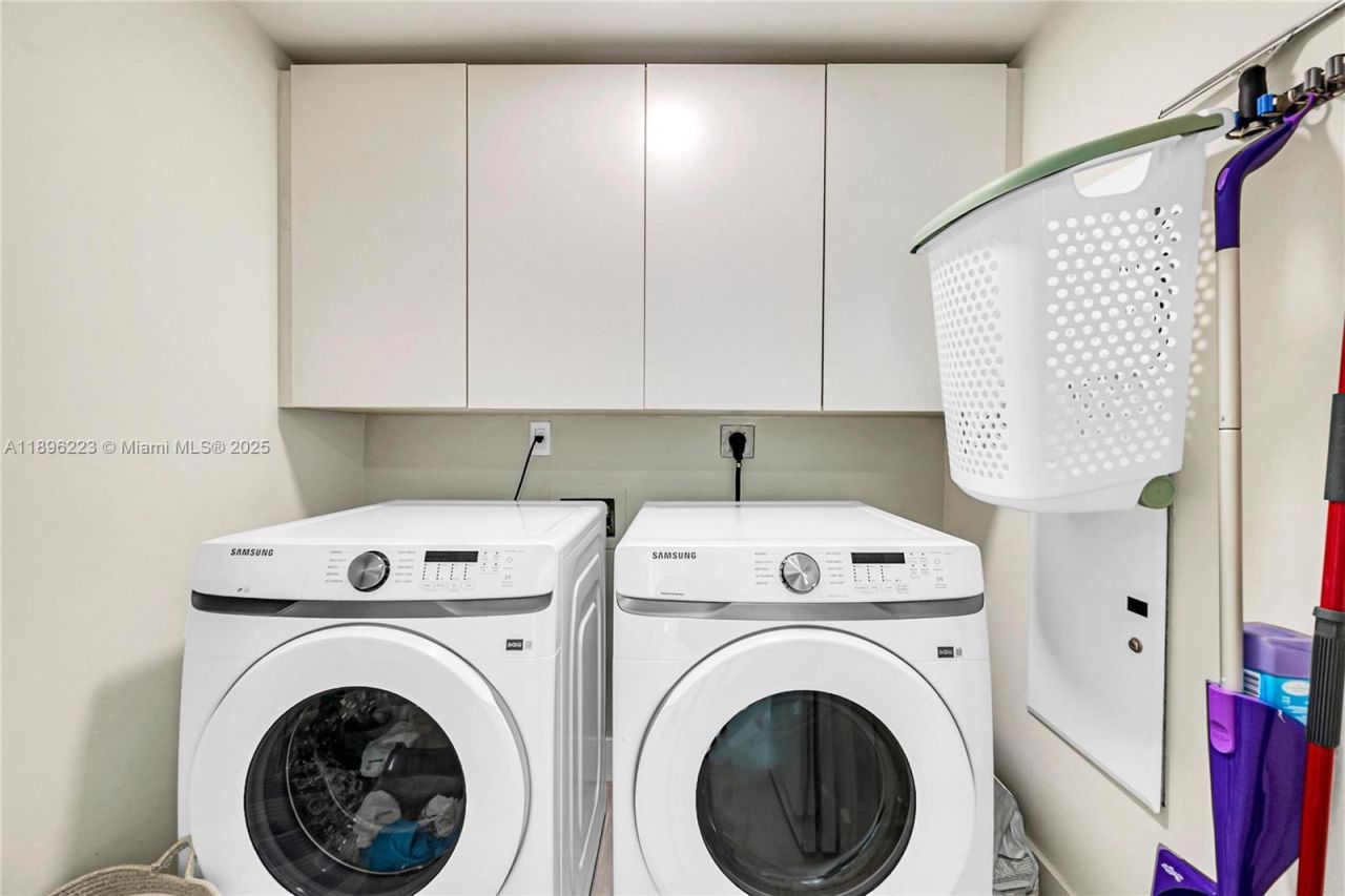 665 NE 25th St, Unit 2301, Miami, FL 33137 Photo