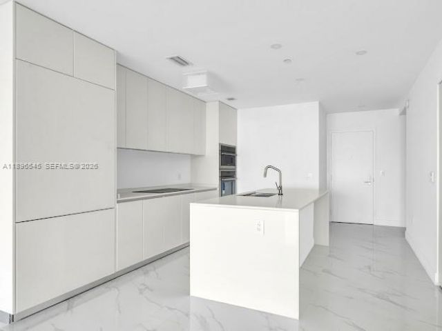 700 NE 24th St, Unit 706, Miami, FL 33137 Photo