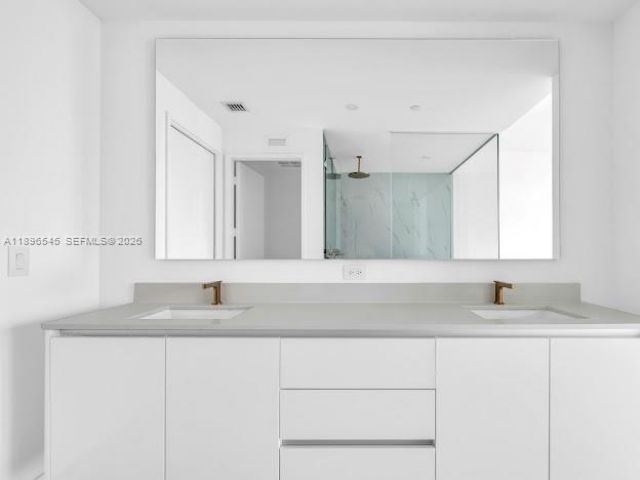 700 NE 24th St, Unit 706, Miami, FL 33137 Photo