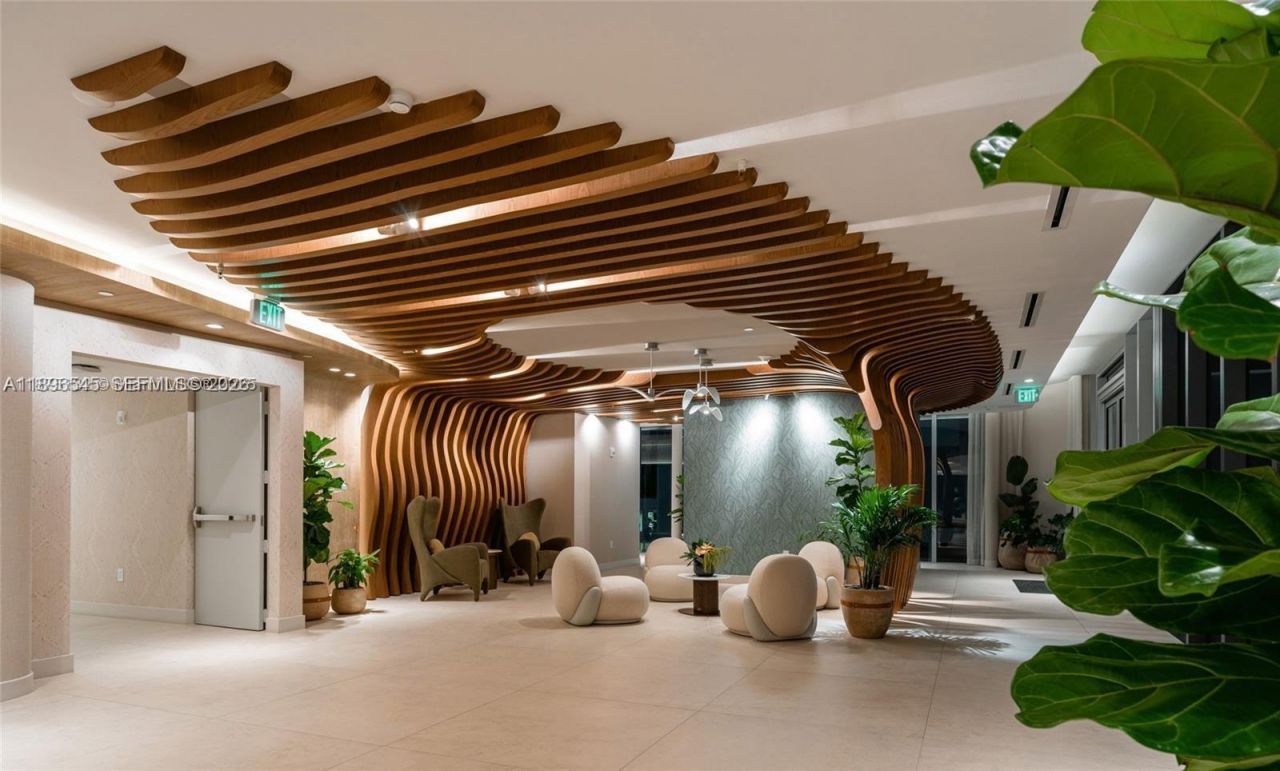 700 NE 24th St, Unit 706, Miami, FL 33137 Photo