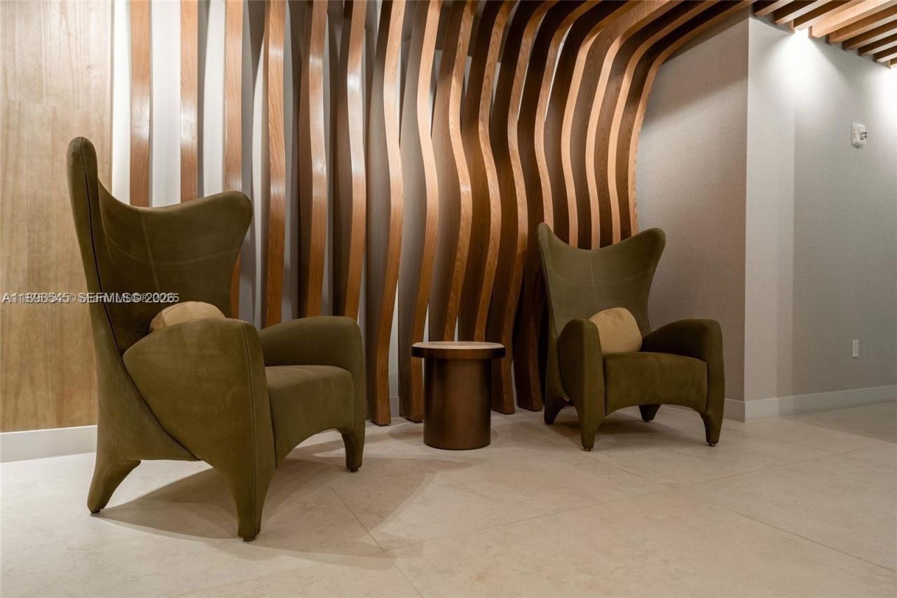 700 NE 24th St, Unit 706, Miami, FL 33137 Photo