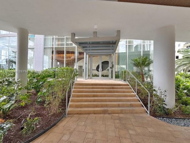 700 NE 24th St, Unit 706, Miami, FL 33137 Photo