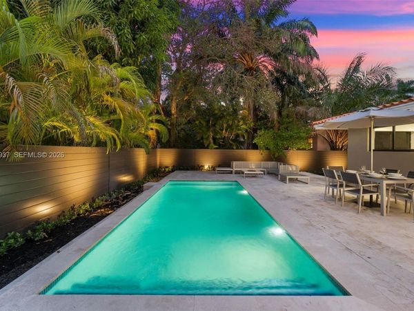 1001 NE 84th St, Miami, FL 33138