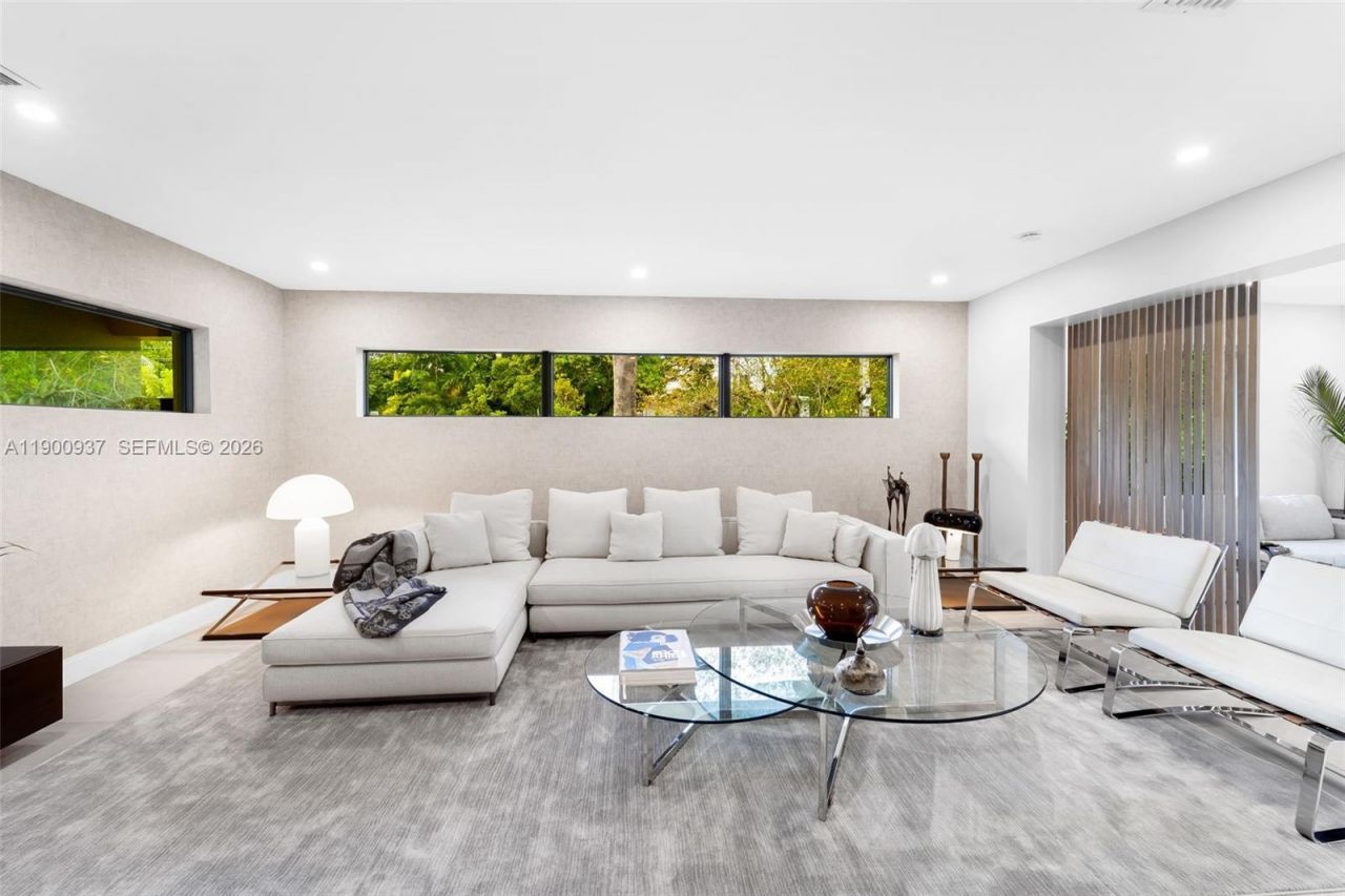 1001 NE 84th St, Miami, FL 33138 Photo