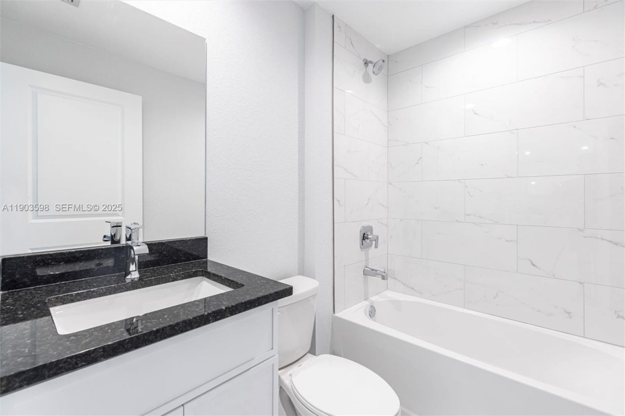 2005 Rosa Ct, Lehigh Acres, FL 33972 Photo