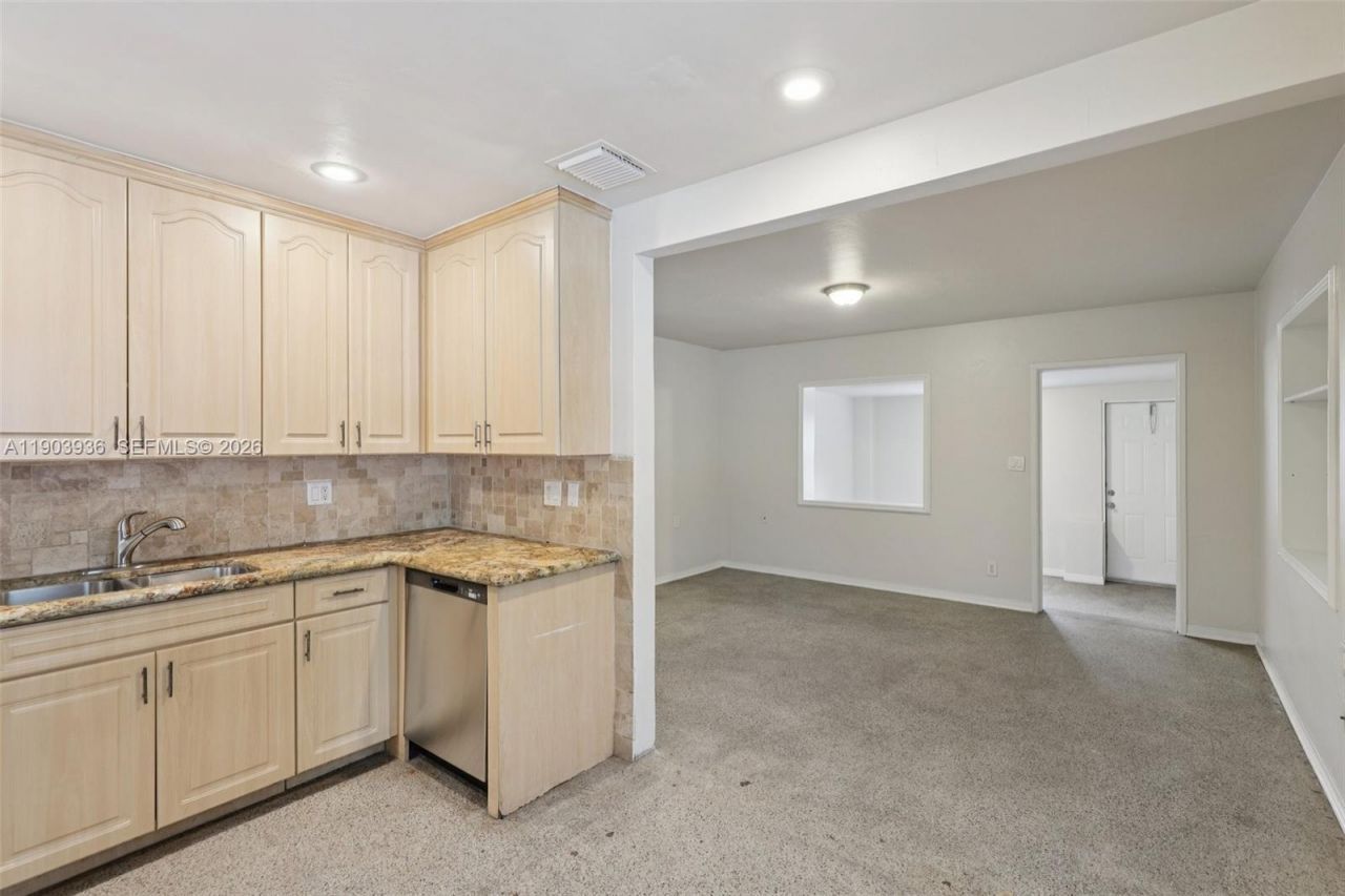 1213 NE 13th St, Fort Lauderdale, FL 33304 Photo